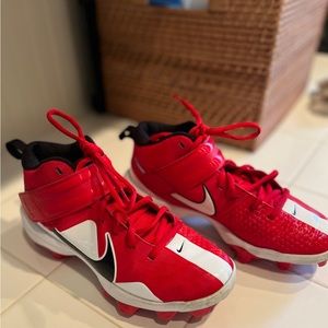 Nike Trout Baseball Cleats. Size 4.5Y